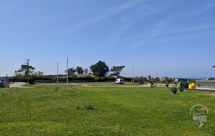Área de Playa Grande / Anguileiro (Tapia de Casariego) - SoloCamper