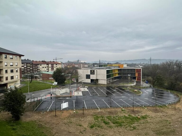 Área - Lugones