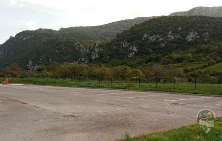 Área de autocaravanas de Proaza Área de autocaravanas de Proaza - SoloCamper